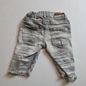 Evolution In Design Kids Washed Gray Distressed Denim With Frayed Hem. Size 5
